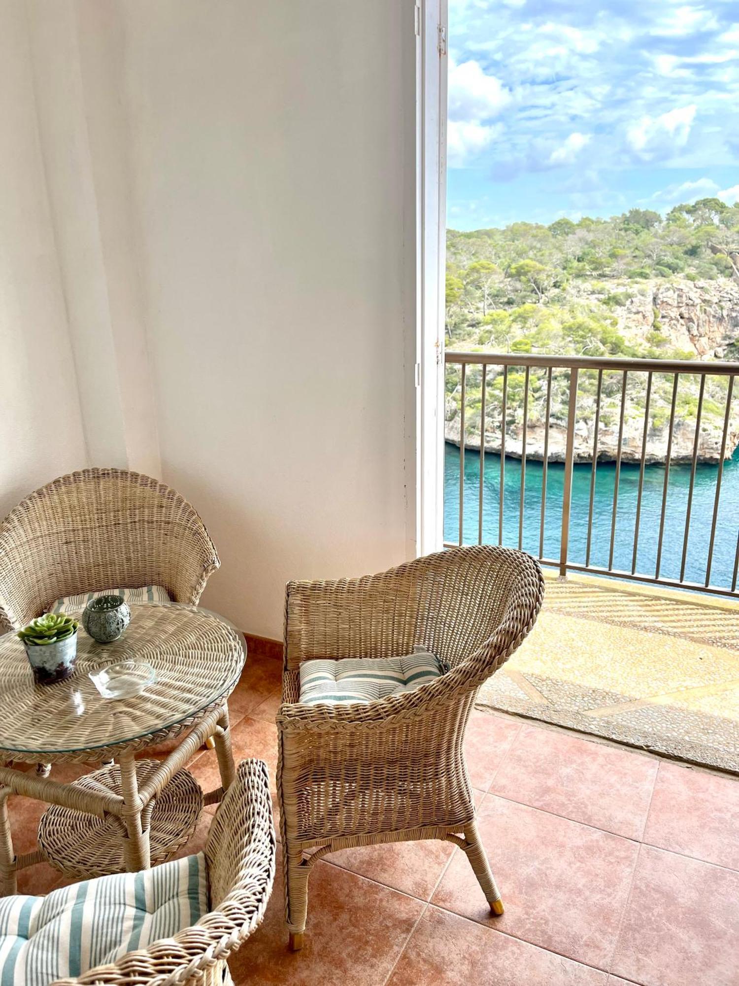 Hostal Restaurante Cala Cala Figuera  Buitenkant foto
